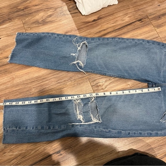 Abercrombie & Fitch Ultra High Rise Ankle Straight Jean - Picture 5 of 6